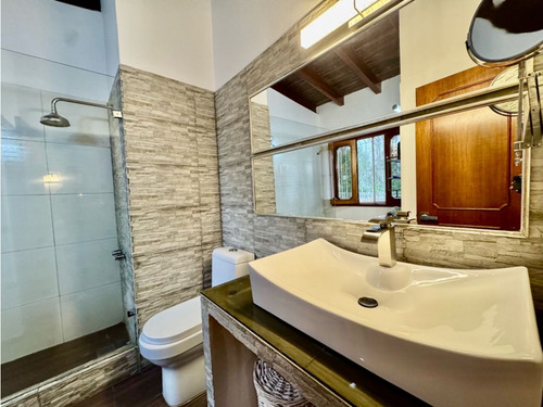Se Vende Casa 442m2 4h+s/7b/2p Los Naranjos Del Cafetal