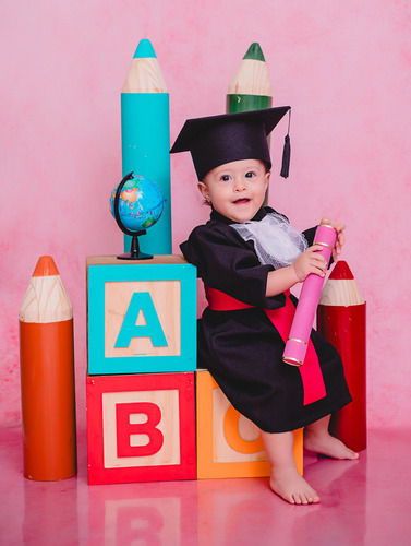 Tema De Mesversário: Beca De Formatura Bebê Completa