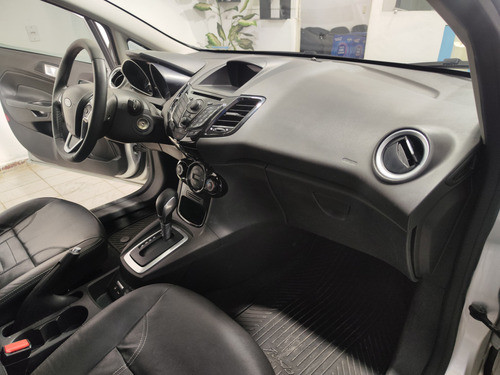 Ford Fiesta 1.6 16v Titanium Flex Powershift 5p