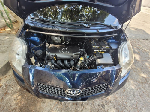 Imagen 13 de 15 de Toyota Yaris Automatico