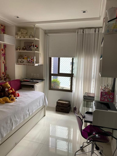 Imagem 16 de 27 de Apartamento 4/4 A Venda No Itaigara - Ap00037 - 70325159