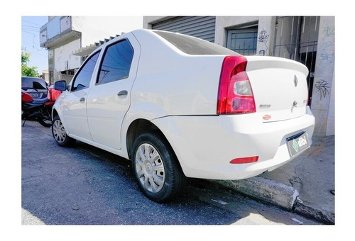 Imagem 6 de 12 de Renault Logan Authentique Hi-flex 1.0 16v 4p