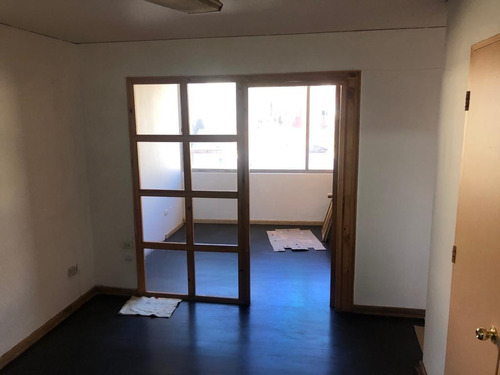 Oficina En Pleno Centro Cívico De Valparaíso 3 Privados