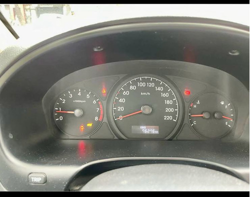 Hyundai Starex 2.4 12 Pasajeros Mt