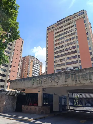 Apartamento En Venta. El Paraíso.