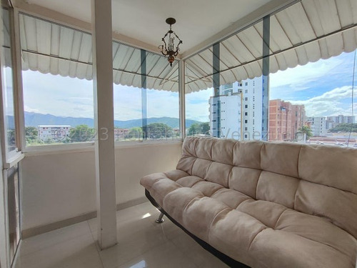 Apartamento En Venta San Jacinto Maracay 24-10969 Ec
