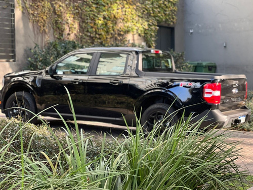 Imagen 8 de 15 de Ford Maverick Lariat Shadow Black