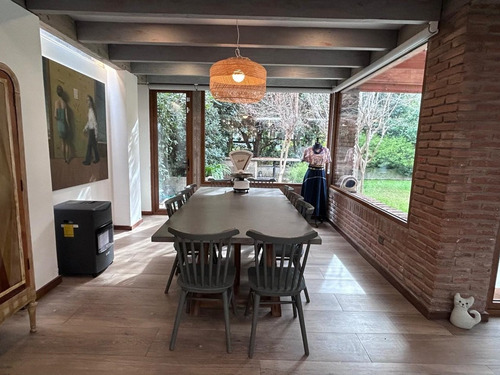 Casa Remodelada Con Terminaciones De Alto Nivel En Condomini