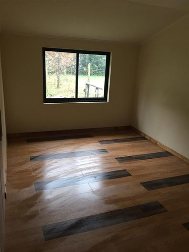 Casa En Venta De 2 Dorm. En Valdivia