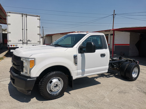 Ford F-350 6.3l Xl 6.2 Mt