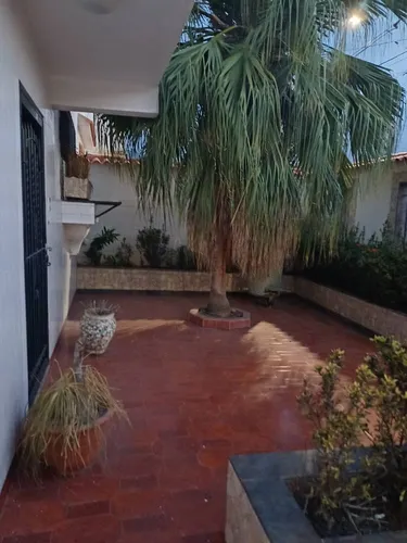 Casa De 3 Hab Y 4 Baños.