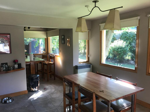 Excelente Casa En Barrio Chapelco