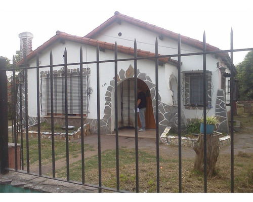 Casona Antigua Con Gran Lote 