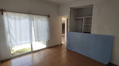 Casa En Venta En El Fraccionamiento Vergeles