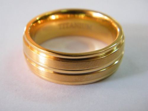 Anillo Elegante De Titanio Para Bodas- Compromisos.