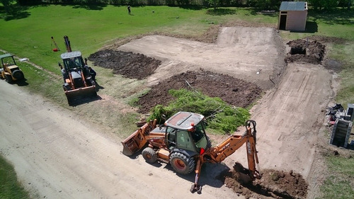 Imagen 1 de 5 de Servicio De Maquina Retroexcavadora Bobcat Relleno