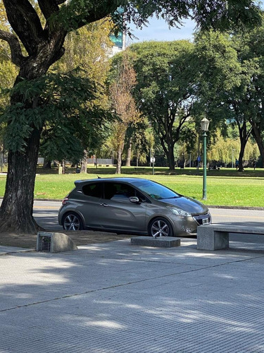 Imagen 8 de 8 de Peugeot 208 1.6 Xy