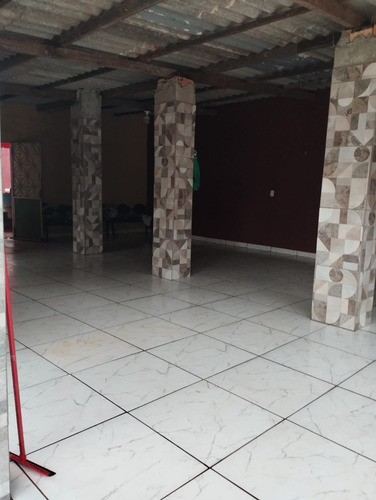 Alugo Esta Chácara Para Lazer. Com Piscina, Churrasqueira, Área De Lazer Com Freezer, 1 Cama E Redes Para Descanso. Interessados Mande Mensagem No Whatsaap !