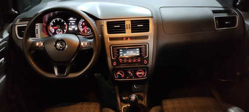 Imagen 7 de 9 de Volkswagen Fox 2016 1.6 Track