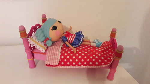 Muñeca Lalaloopsy Cama