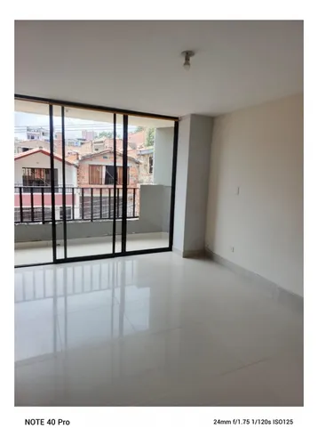 Arriendo Amplio Apartamento En Itagui