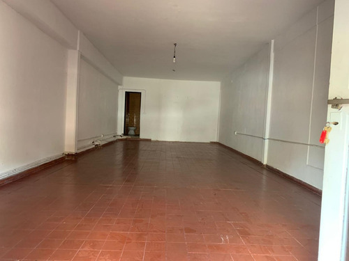 Imagen 2 de 4 de Local Comercial Centrico