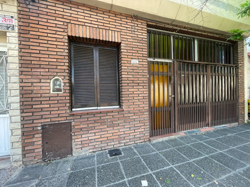 Venta Ph Castelar 3 Ambientes Con Patio Y Cochera