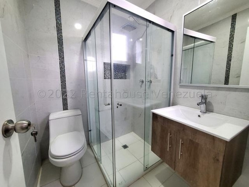 Imagen 22 de 30 de A Estrenar! Lujoso Townhouse Amoblado Resd. Cantarrana Suites Maracay 23-8741 Ejc 04243439046