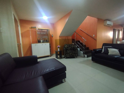Venta Bello Townhouse En San Diego Villa Corina