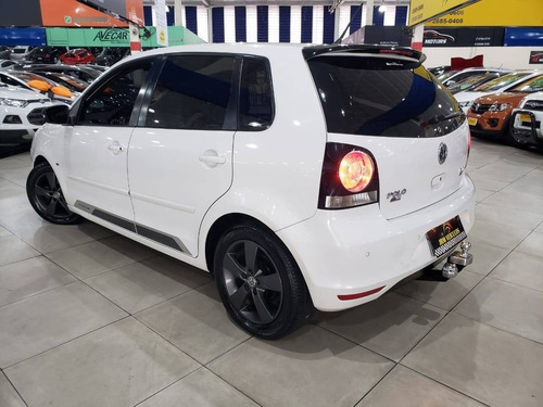 Imagem 4 de 8 de Volkswagen Polo 1.6 Mi Sportline 8v Flex 4p Automatizado