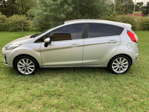 Ford Fiesta Kinetic 1.6 Titanium Powershift 120cv