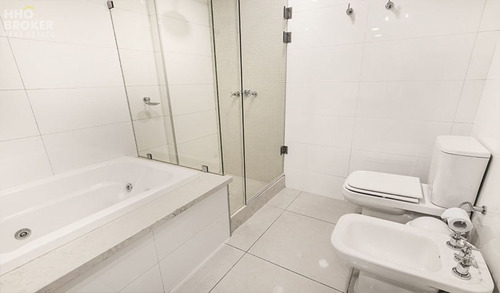 Imagen 11 de 25 de Hermoso Apartamento En Alquiler Frente Al Mar. - Punta Del Este Brava