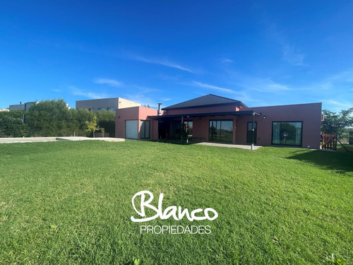 Casa En Venta En San Sebastián - Área 11, Escobar, G.b.a. Zona Norte