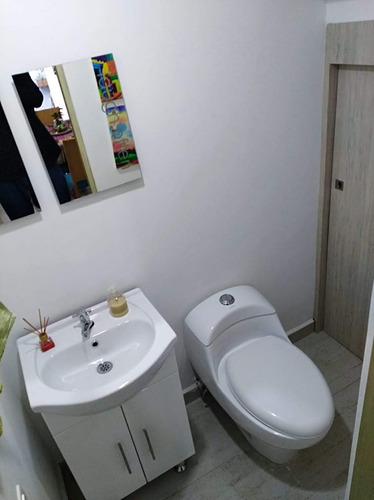 Imagen 11 de 15 de Venta De Casa En Envigado, Loma De Las Brujas