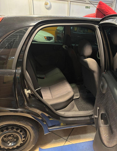 Chevrolet Corsa Chevrolet Corsa Hatch 2012 1.4 Flex Maxx Completo Manual Preto