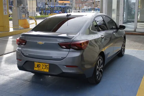 Chevrolet Onix 1.0T Premier Sedan At