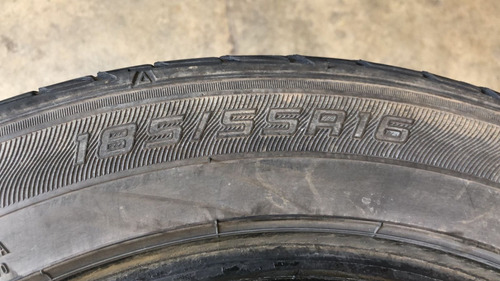 Par Pneu 185/55r16 Dunlop Sp Sport Lm704 (Usado)