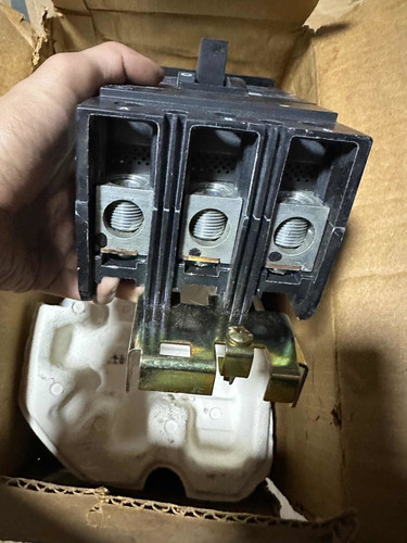 Interruptor Termomagnetico Square D Ka36100 3x100a Nuevo