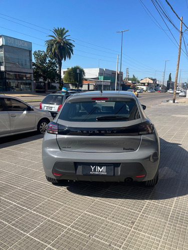 Peugeot 208 Allure Am25