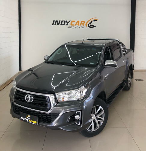 Toyota Hilux 2.7 Srv Cab. Dupla 4x4 Flex Aut. 4p Gasolina e álcool