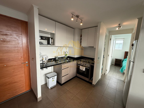 Departamento 2d + 1b Con Balcón En Centro De Concepción
