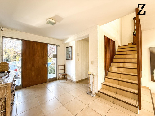 Casa En Venta De 1800 M2 De Lote Y 550 M2 Cubiertos En La Horqueta