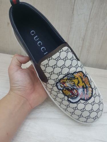 tenis gucci tiger