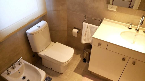 Imagen 19 de 22 de Las Cañitas - Impecable Duplex Dos Ambientes Reciclado