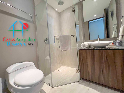 Cad La Isla Emerald K2. Depa En Condominio De Playa. Con Terraza Y Vista A Las Albercas. Ideal Para Familias O Grupos