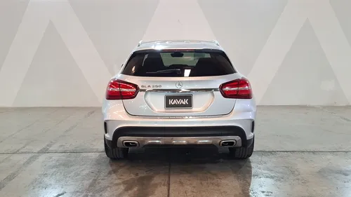 Mercedes-Benz Clase GLA 2.0 GLA 250 SPORT DCT