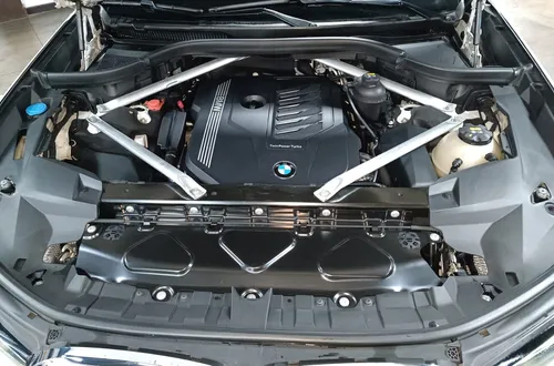 BMW X7 3.0 Xdrive 40i Pure Excelence