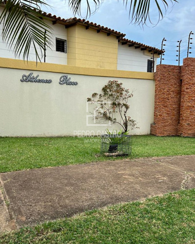 Venta Tonw House En Villa Granada Conjunto Residencial Athenea Place, Puerto Ordaz, Guayana, Bolivar, Venezuela