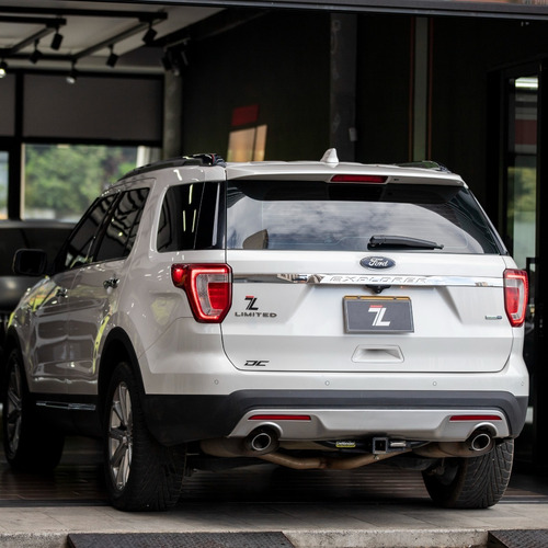 Imagen 6 de 13 de Ford Explorer Limited