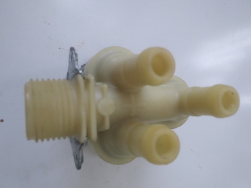 Imagen 3 de 8 de Válvulas Solenoides Agua Lavadora Comercial 220 V Usadas